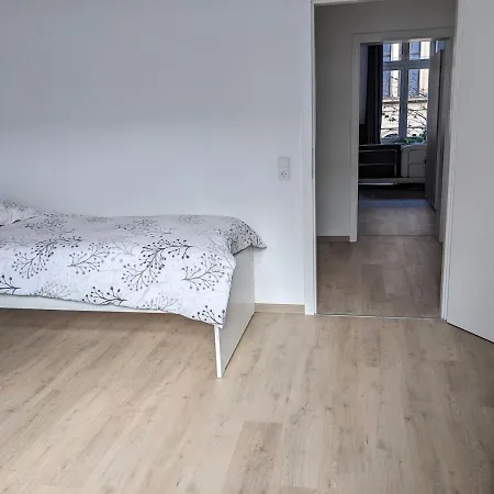 2 Zimmer, Stadtperle Mit Balkon Und Parkplatz * Karlsruhe