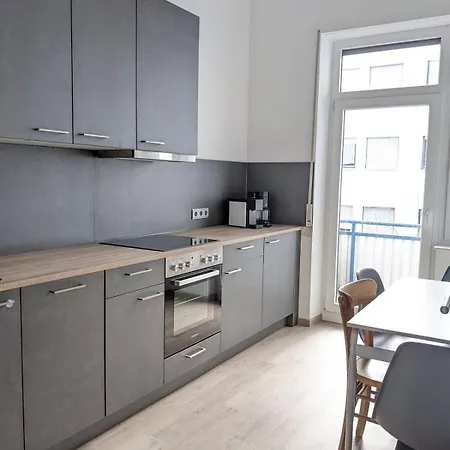 2 Zimmer, Stadtperle Mit Balkon Und Parkplatz Karlsruhe